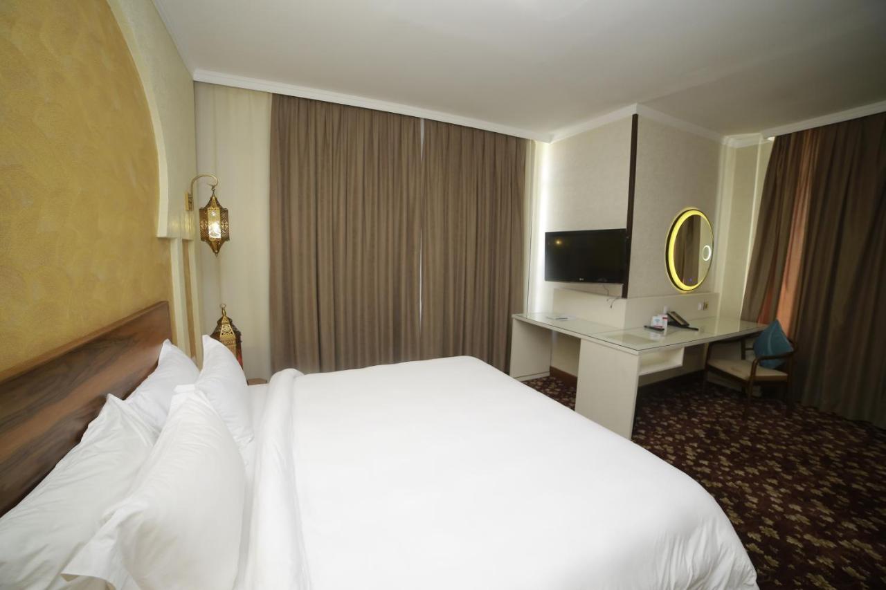 Jannat Regency Jalal-Abad Ξενοδοχείο Εξωτερικό φωτογραφία