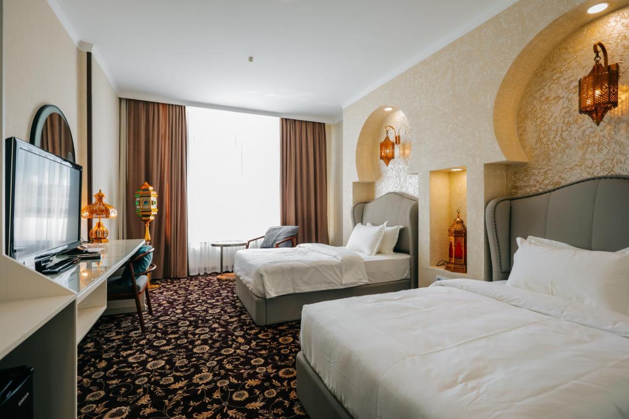 Jannat Regency Jalal-Abad Ξενοδοχείο Εξωτερικό φωτογραφία