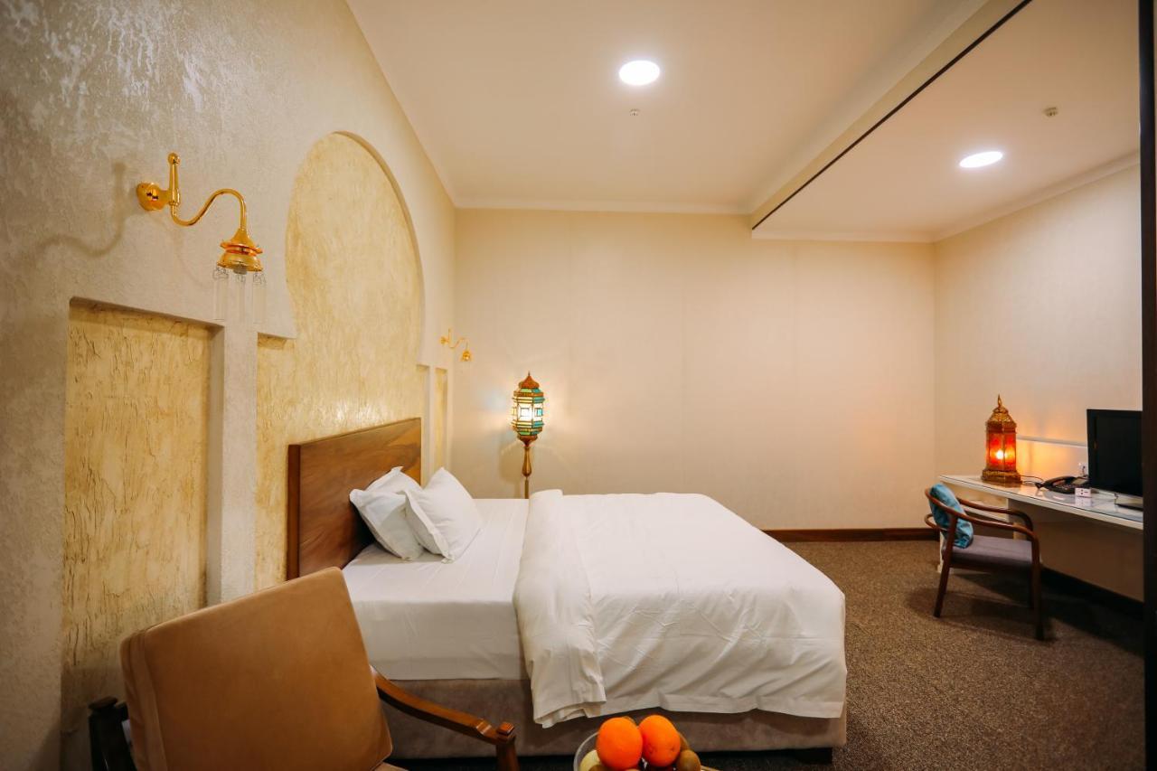 Jannat Regency Jalal-Abad Ξενοδοχείο Εξωτερικό φωτογραφία